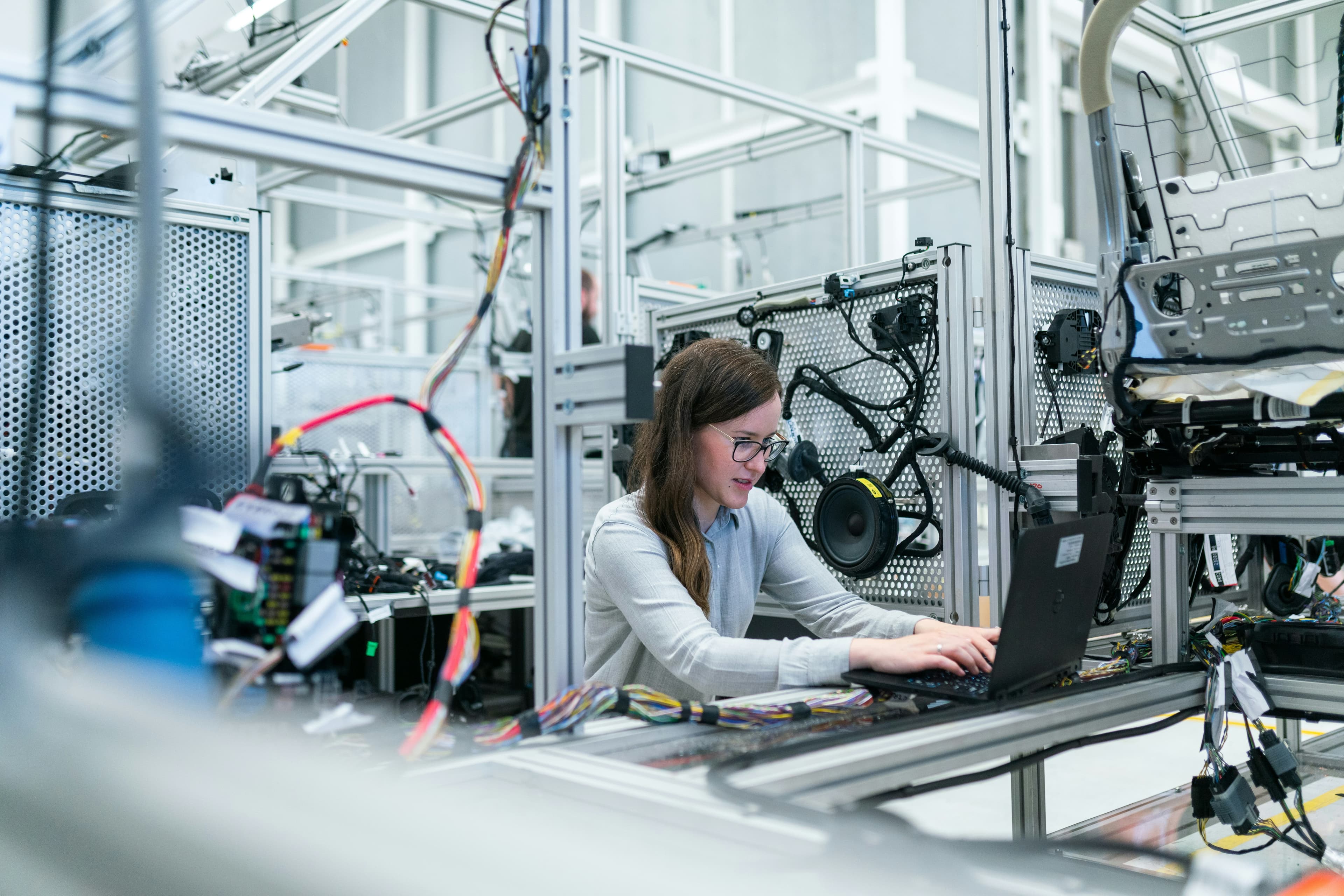 Scotland and Midlands Lead UK Industrial 5G Revolution