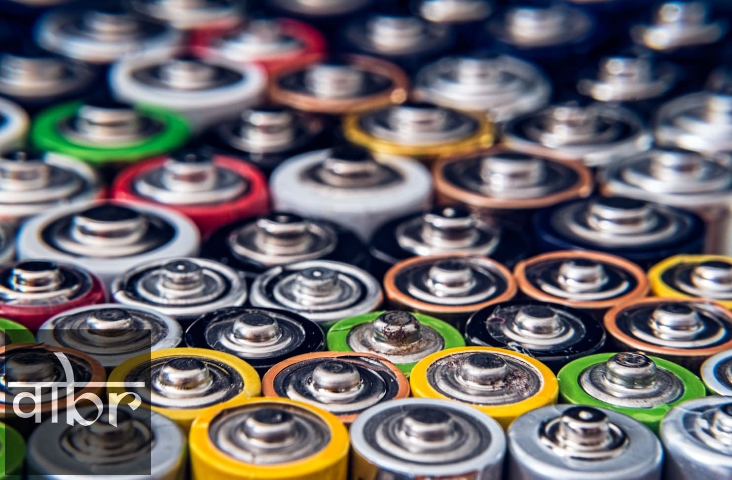 How to Extend Lithium-Ion Battery Health Across Laptops and Smartphones