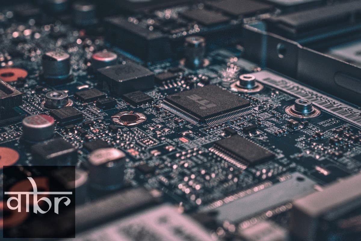 Global Tech Briefing: AI Advances, 2nm Chips, and Cyber Risks